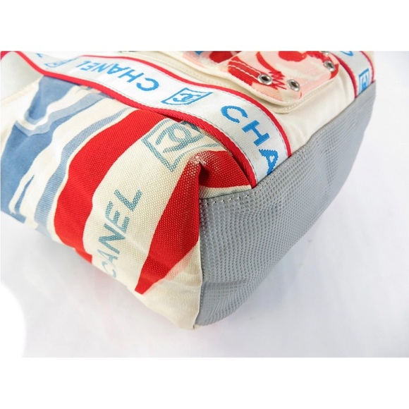 CHANEL Cream Tote with Red and Blue Accents - Picture 7 of 14